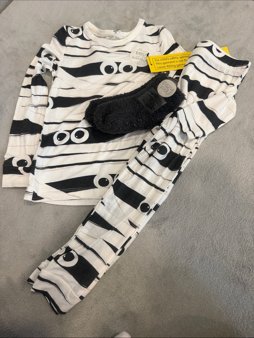 Milkberry Kids Black & White Eye-Stripe Pajama Set with Cozy Socks NWT